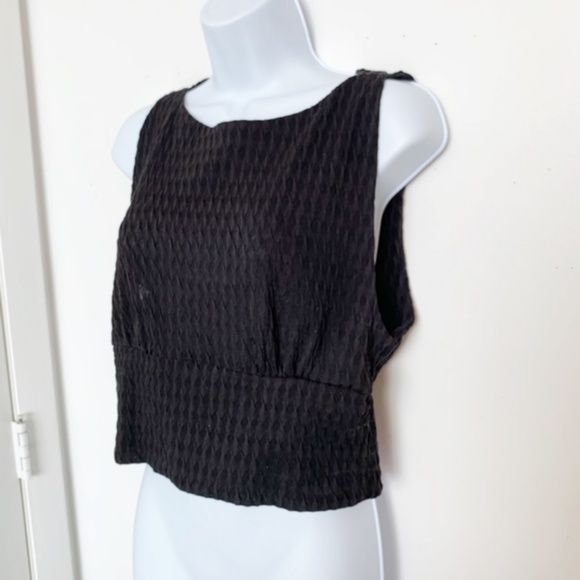 Zara Trafaluc Black Sleeveless Jacquard Crop Top - Picture 4 of 6